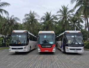 XE BUS ĐI HỘI AN